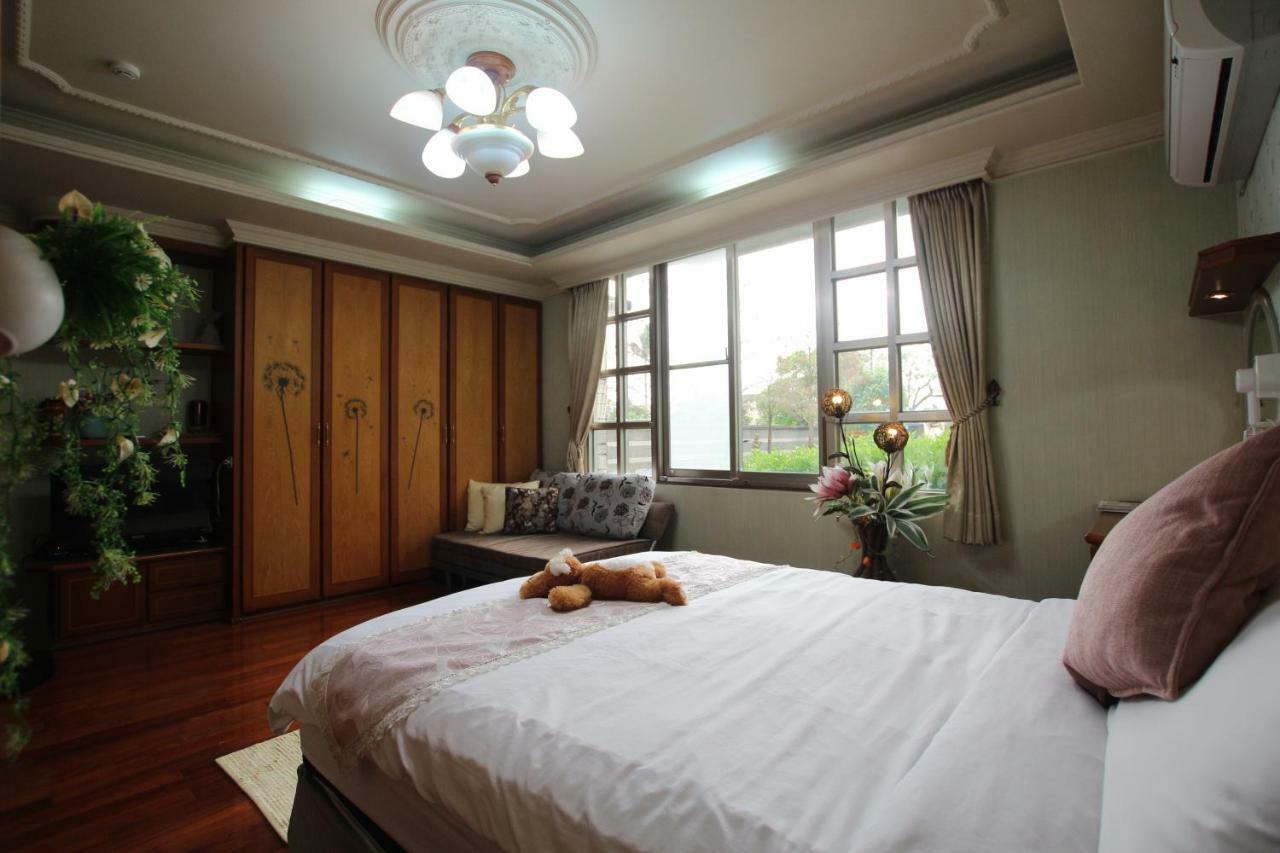 Yilan Pine Villa Homestay La Đông Ngoại thất bức ảnh