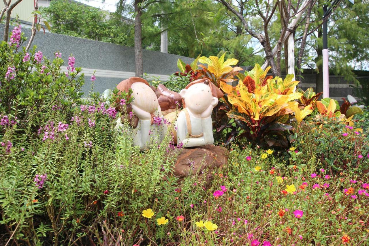 Yilan Pine Villa Homestay La Đông Ngoại thất bức ảnh